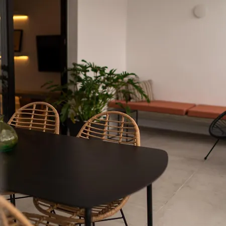 Apartman The V *